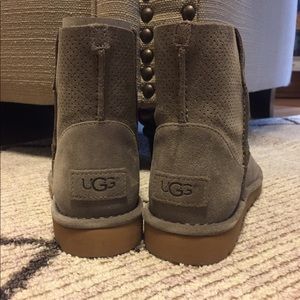 NIB UGG Perforated Shorties